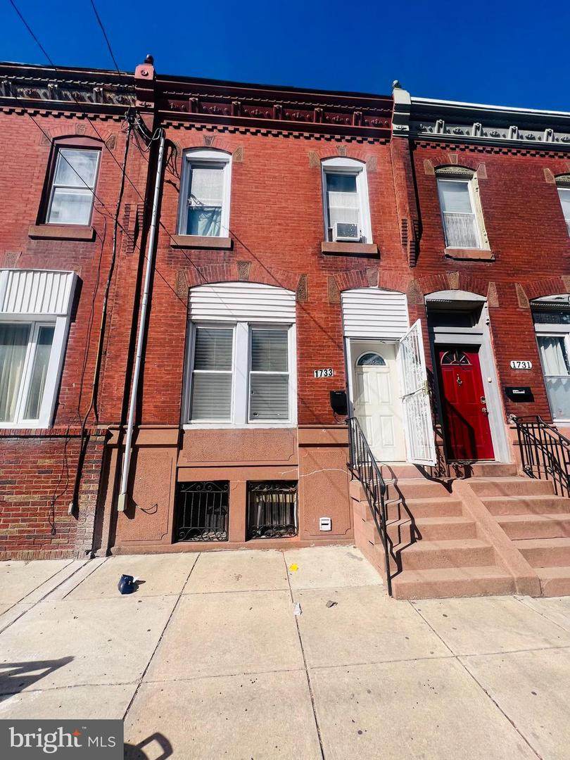 1733 Moore Street - Photo 1