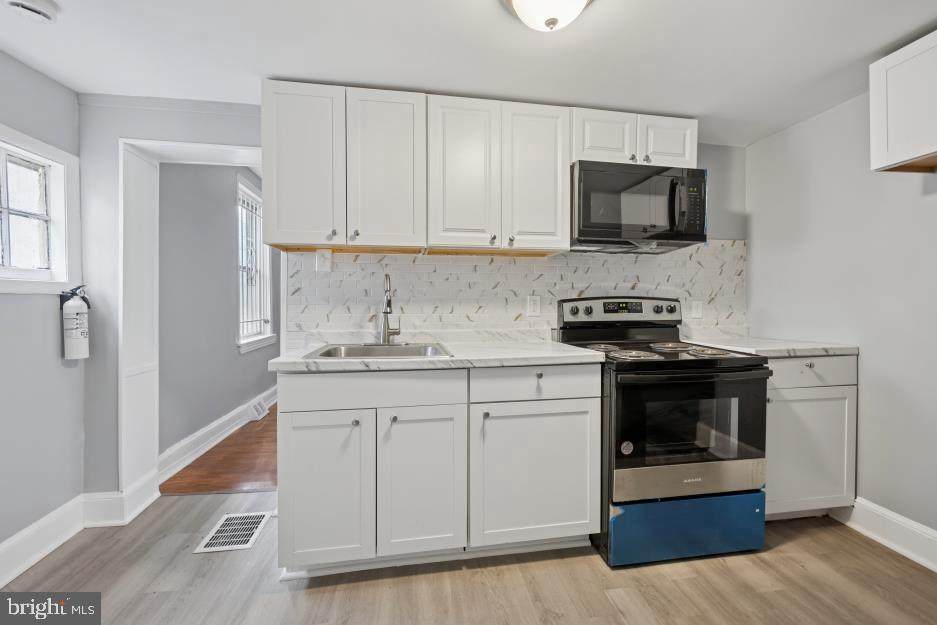 7115 Yocum Street - Photo 1