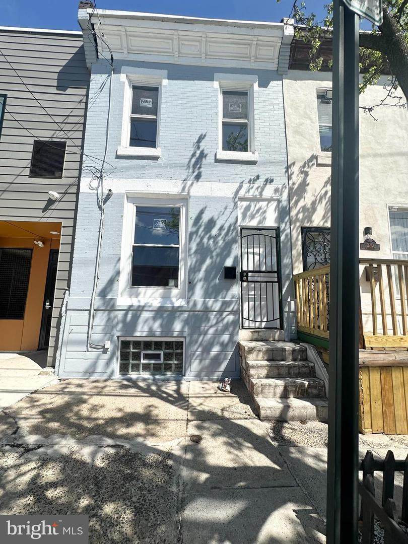 2715 Howard Street - Photo 1