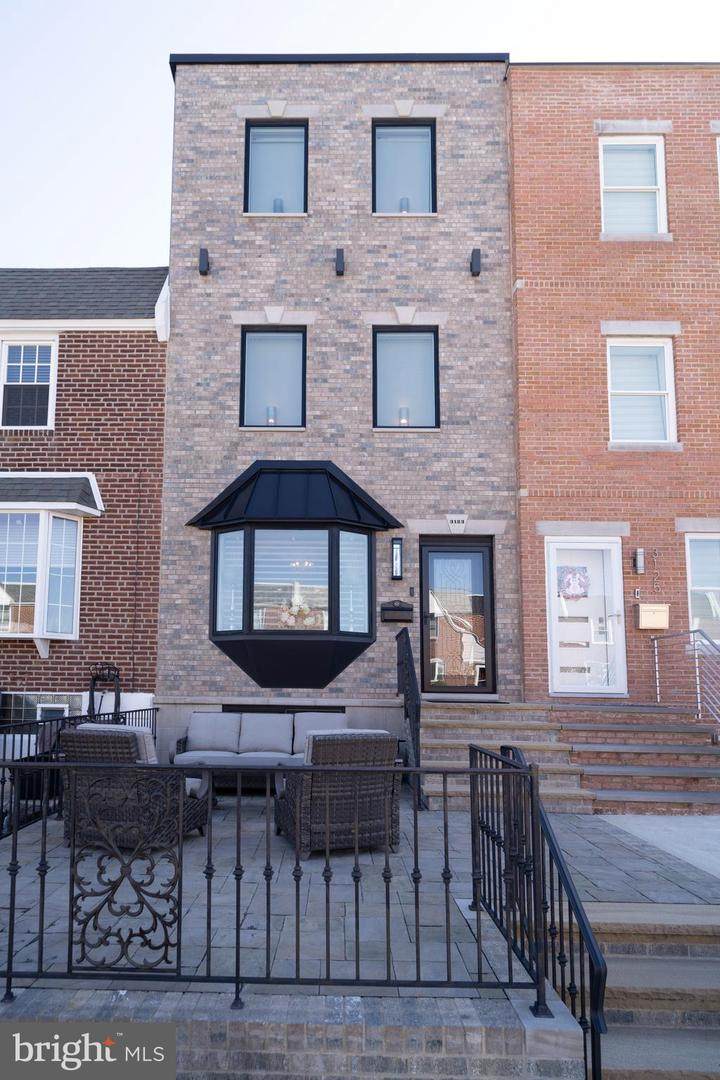 3123 Juniper Street - Photo 1