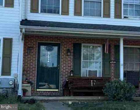 462 Scott Avenue - Photo 1