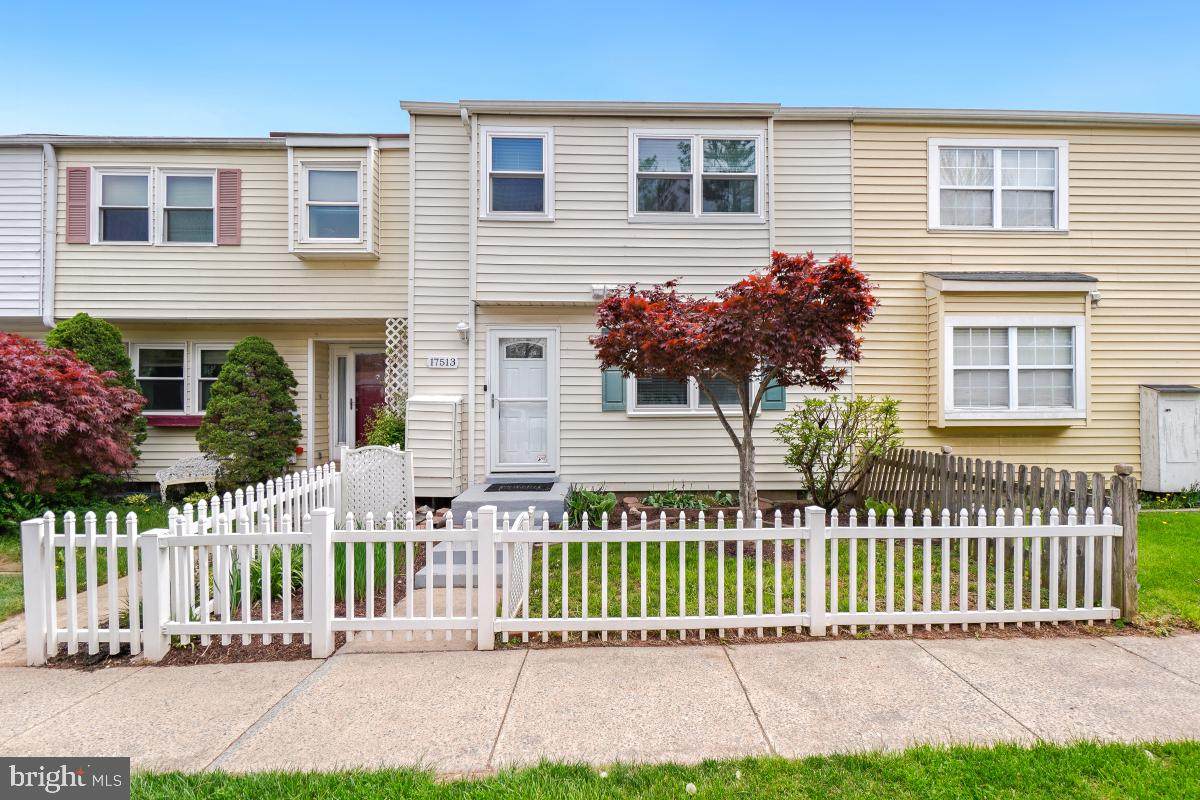 17513 Hoskinson Road - Photo 1