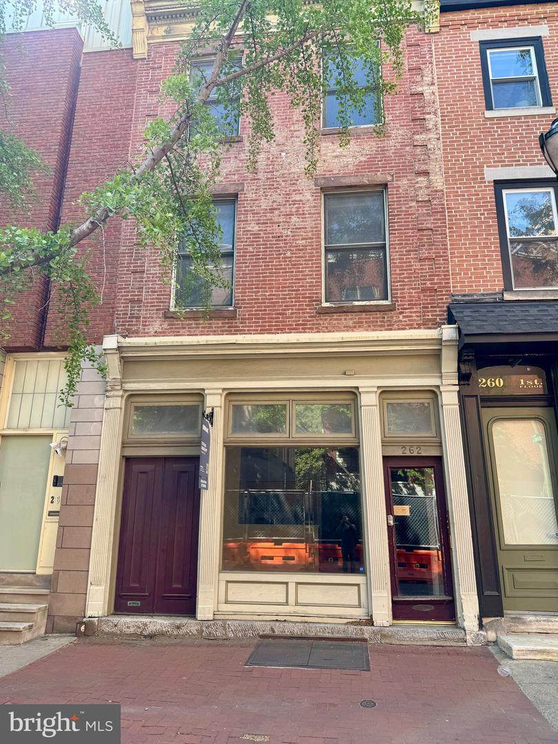 262 11TH Street - Photo 1