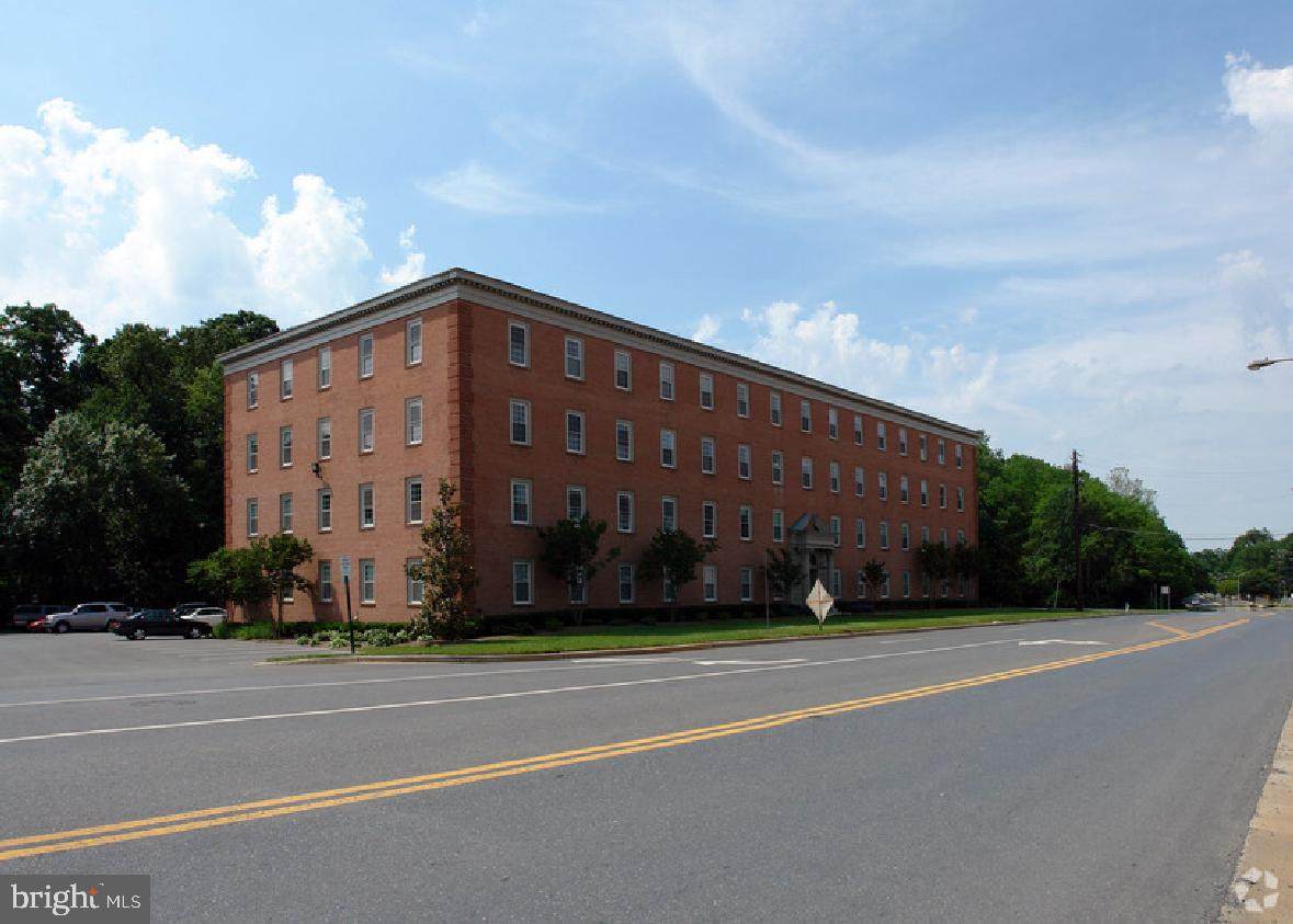 604 Frederick Avenue - Photo 1