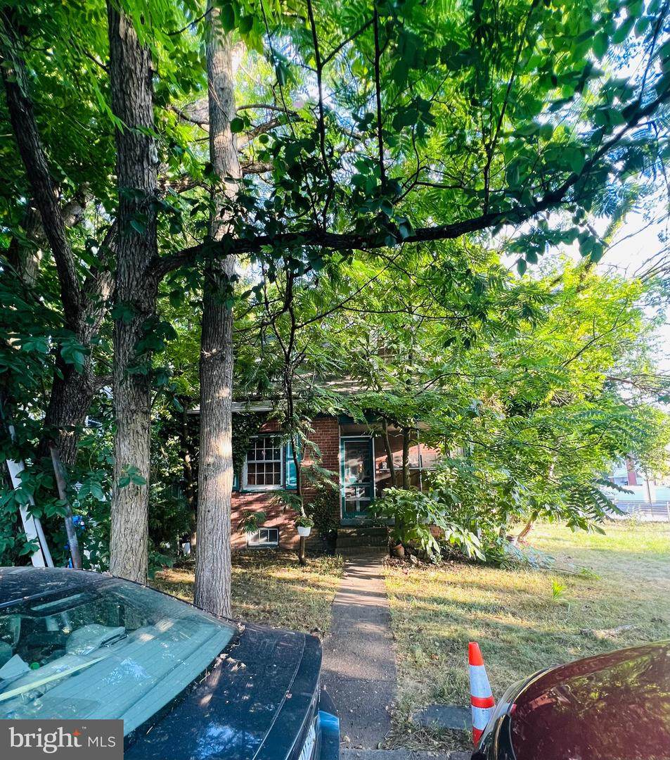 2810 5TH Street - Photo 1