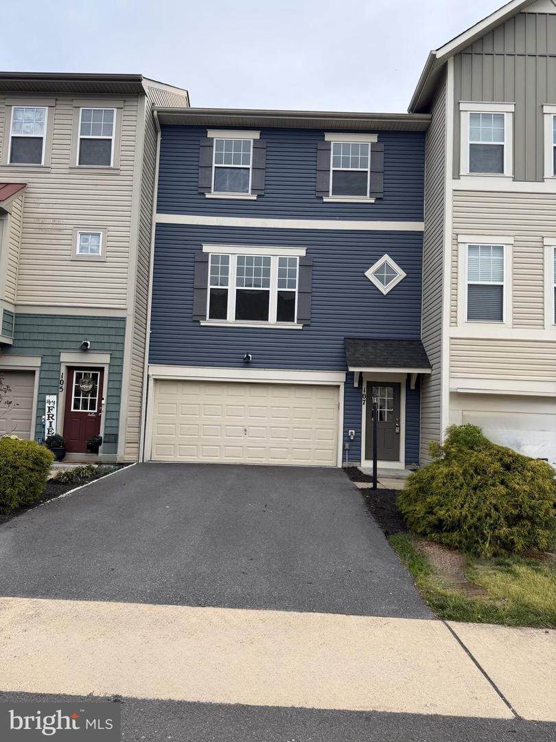 107 Argyle Court - Photo 1