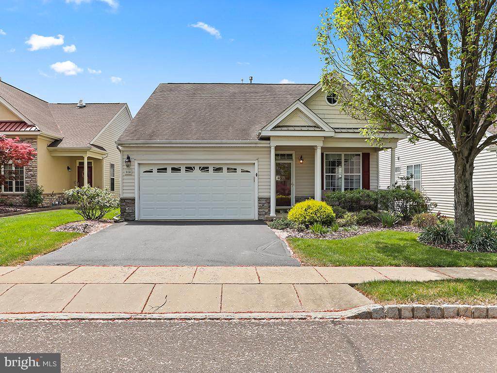 914 Harrison Lane - Photo 1