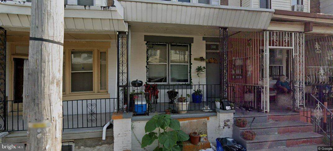 940 Schiller Street - Photo 1