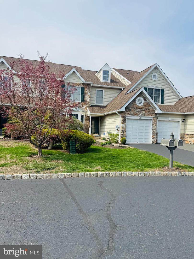 242 Patriot Hill Drive - Photo 1