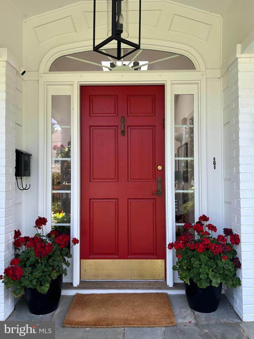 7605 Marbury Rd. - Photo 1