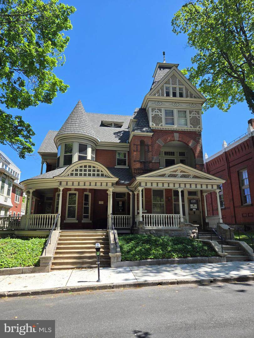 77 Broad - Photo 1