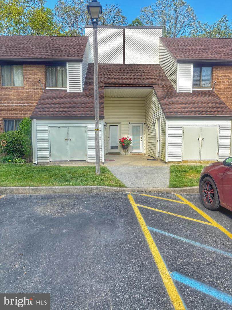 15 Country Oak Lane - Photo 1