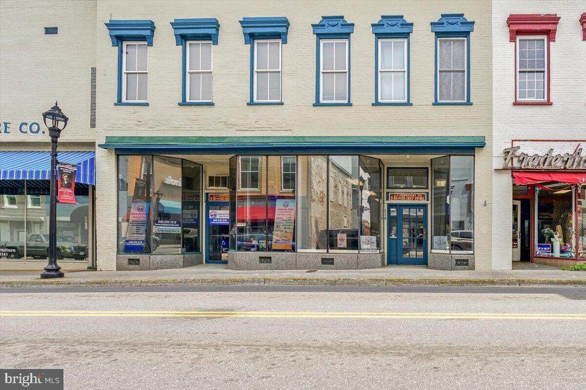 114-122 North Bridge Street - Photo 1