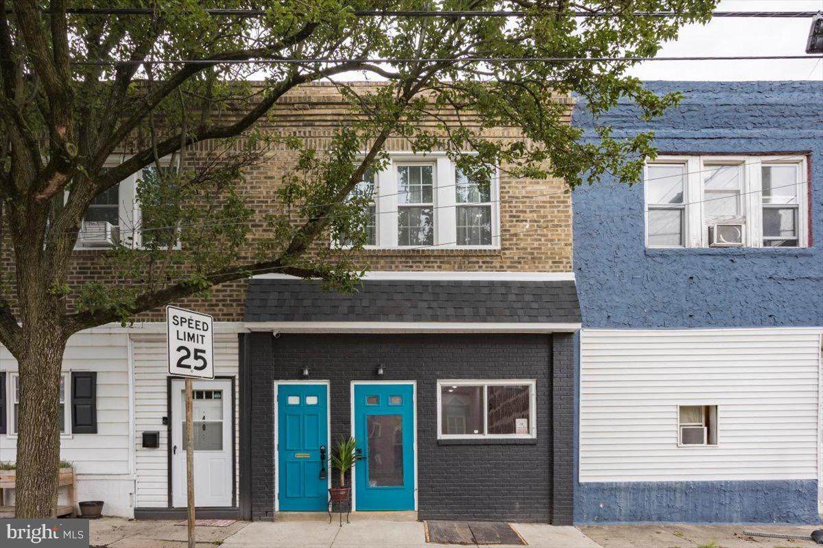 403 Coulter Street - Photo 1
