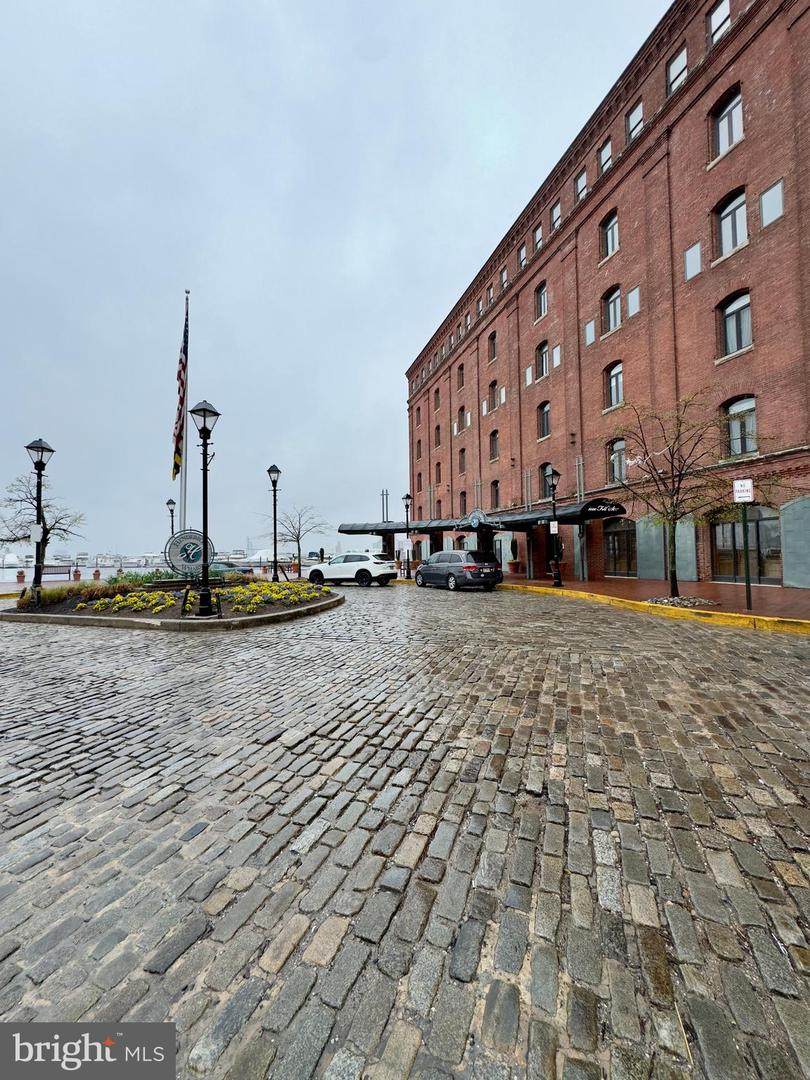 1000 Fell Street - Photo 1