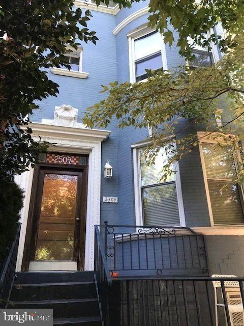 2509 Cliffbourne Place - Photo 1
