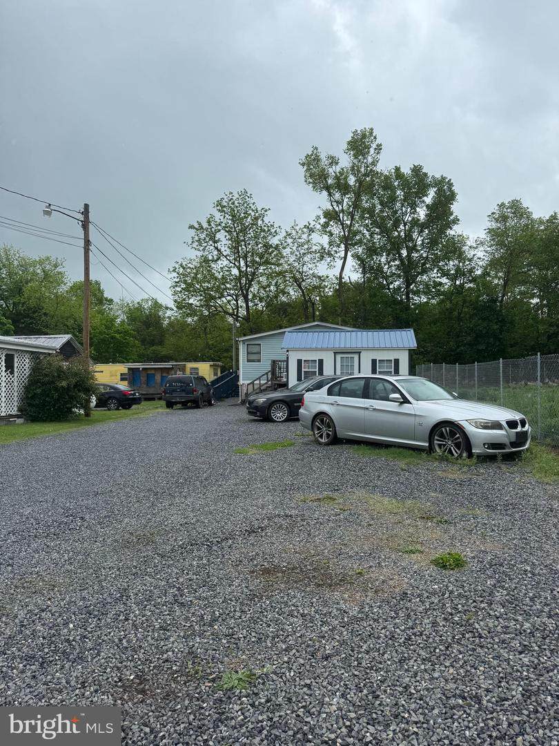 6955 Winchester Avenue - Photo 1