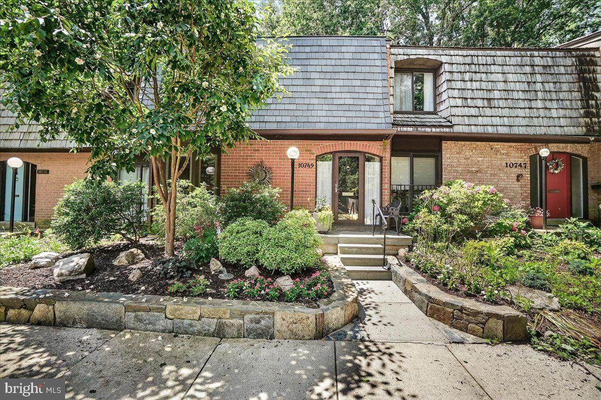 10749 Deborah Drive - Photo 1