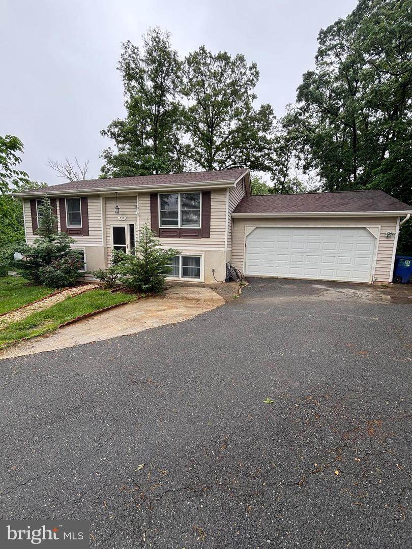 557 Rockbridge Drive - Photo 1