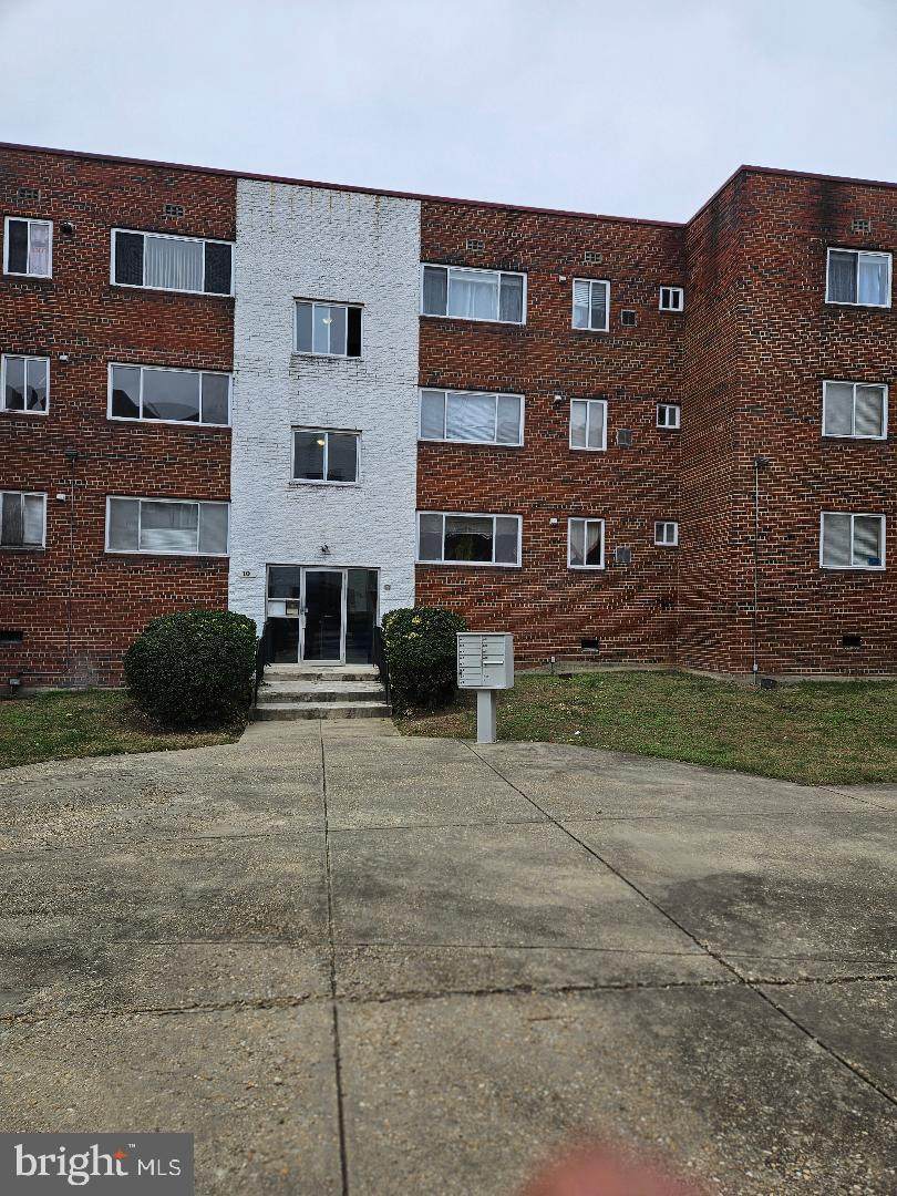 10 Halley Place - Photo 1