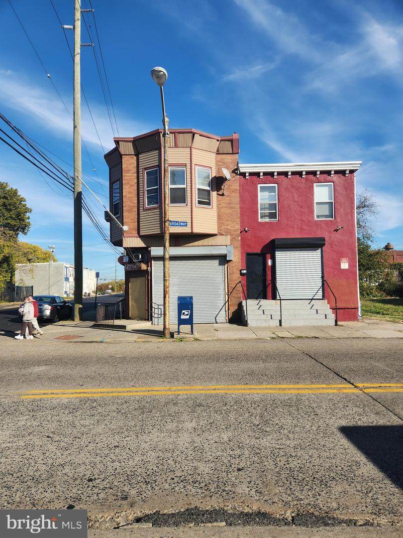 1400 Broadway - Photo 1