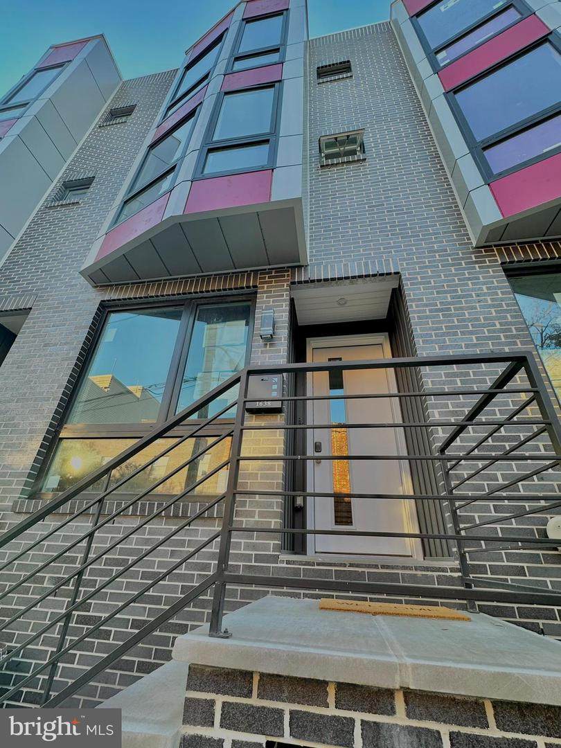 1636 Bailey Street - Photo 1