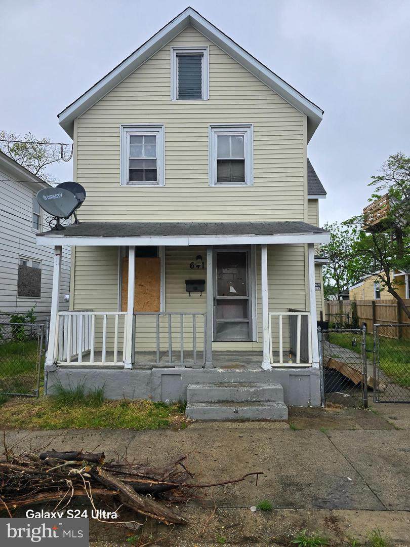 641 Buck Street - Photo 1