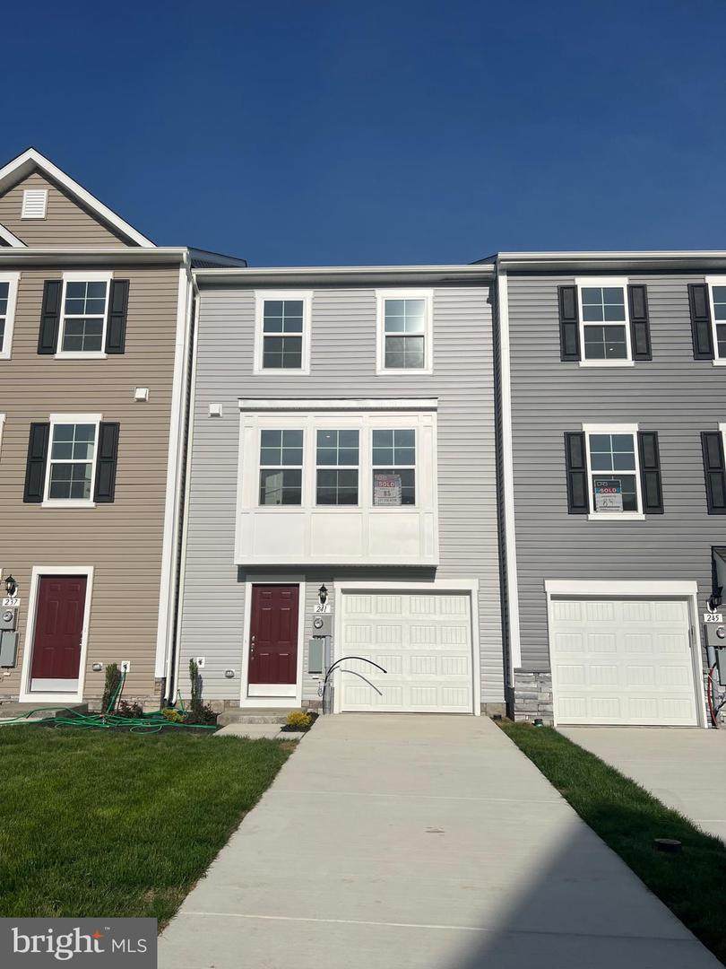 241 Clifton Mnr - Photo 1