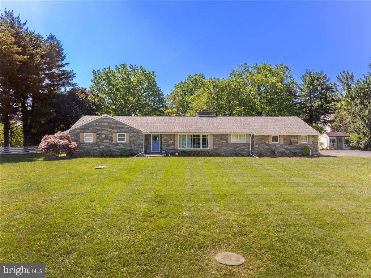 698 Featherbed Lane - Photo 1