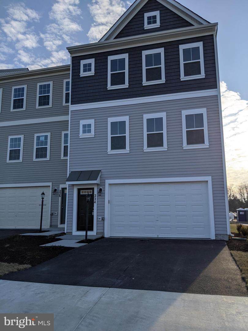 224 Parkland Drive - Photo 1