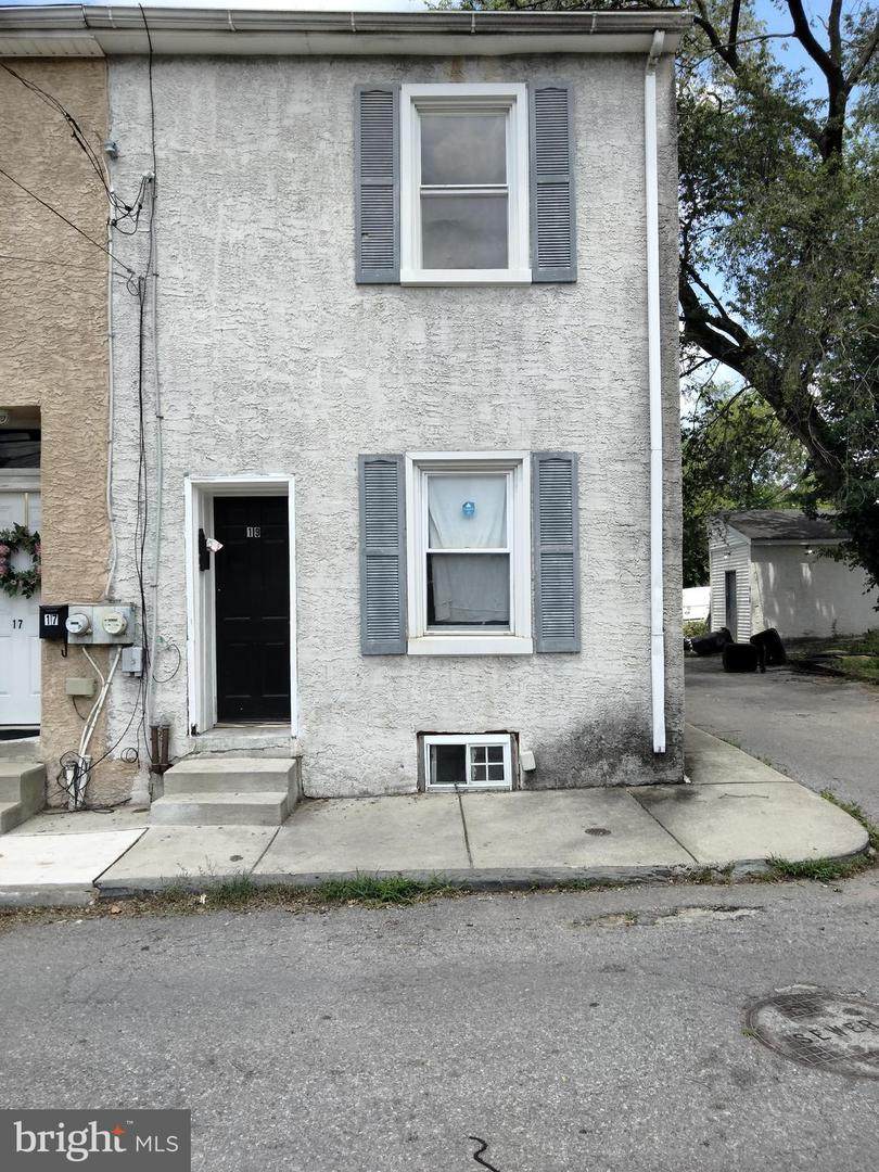 19 Roberts Alley - Photo 1