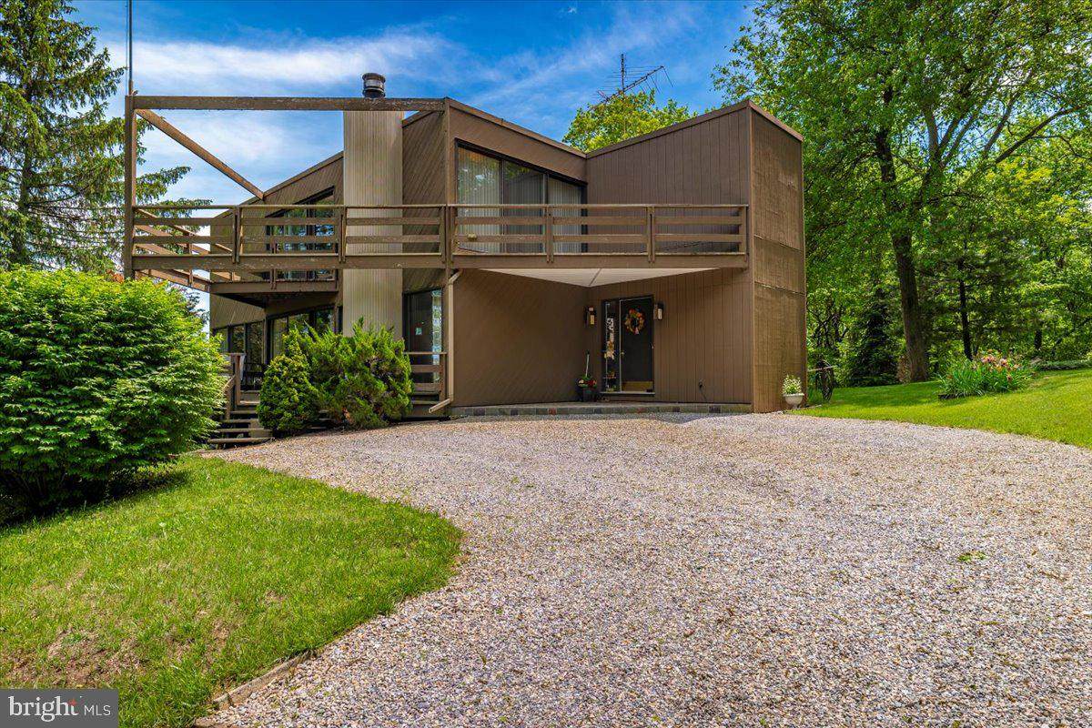 19611 Longmeadow Road - Photo 1