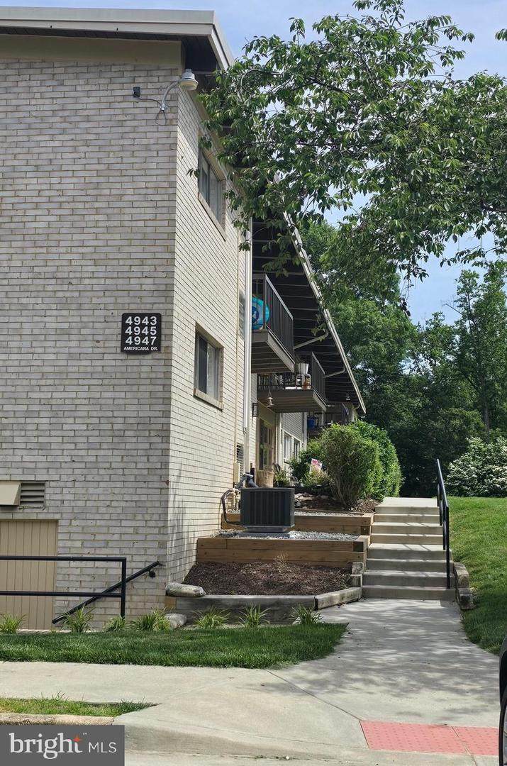 4947 Americana Drive - Photo 1