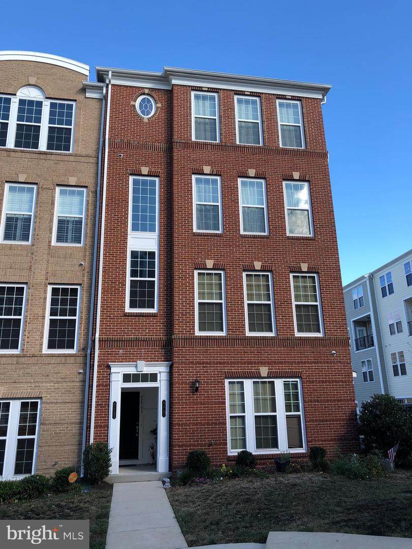 42797 Burrell Square - Photo 1