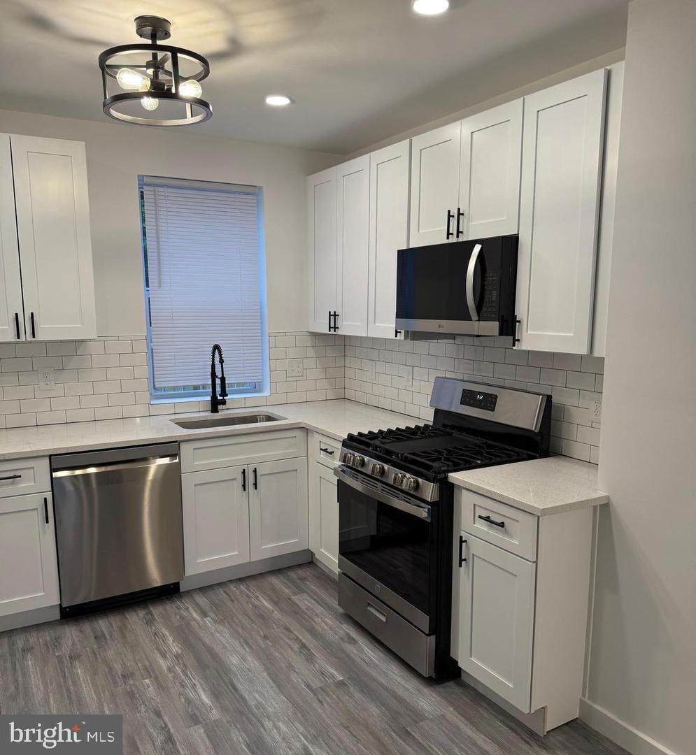 1340 Carroll Street - Photo 1