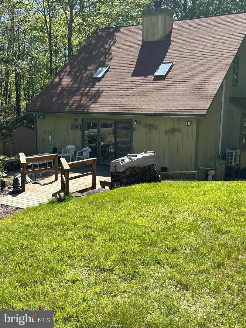 202 Tepee Drive - Photo 1