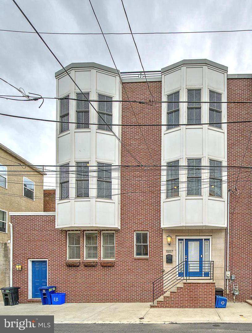 1007 Randolph Street - Photo 1