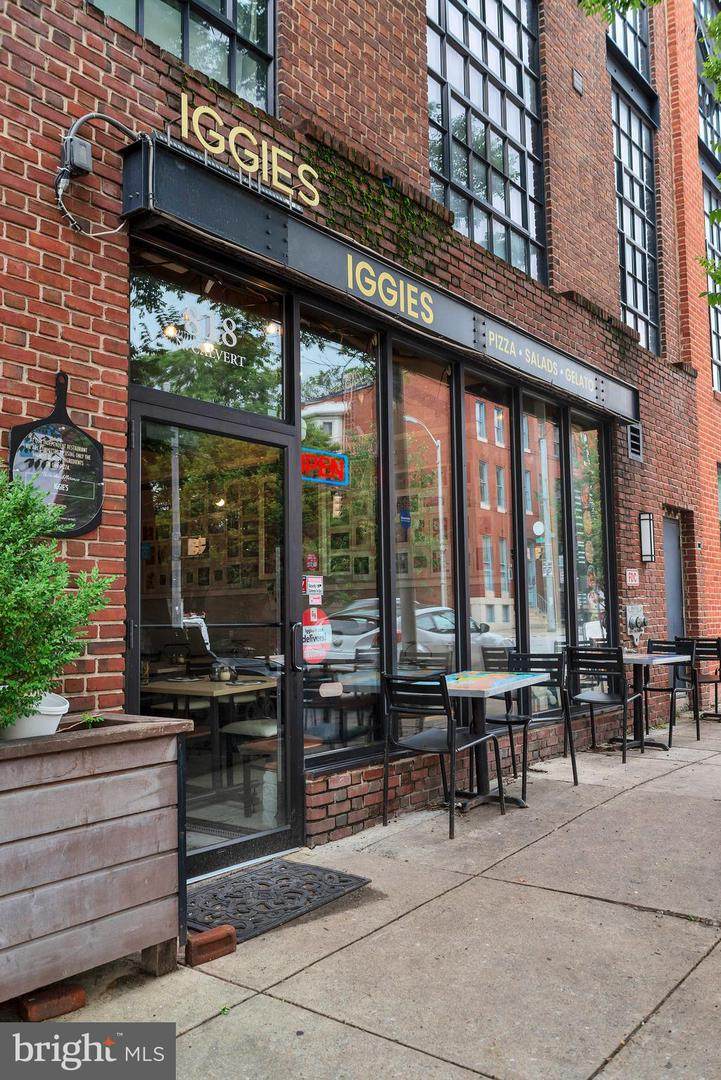 818 N CALVERT STREET - IGGIES PIZZA - Photo 1
