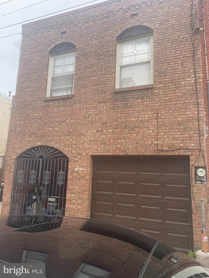 949 Orianna Street - Photo 1