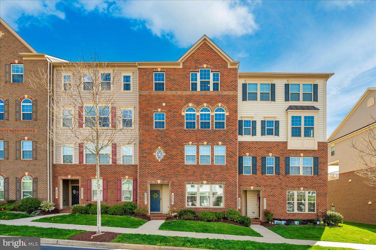 22031 Broadway Avenue - Photo 1