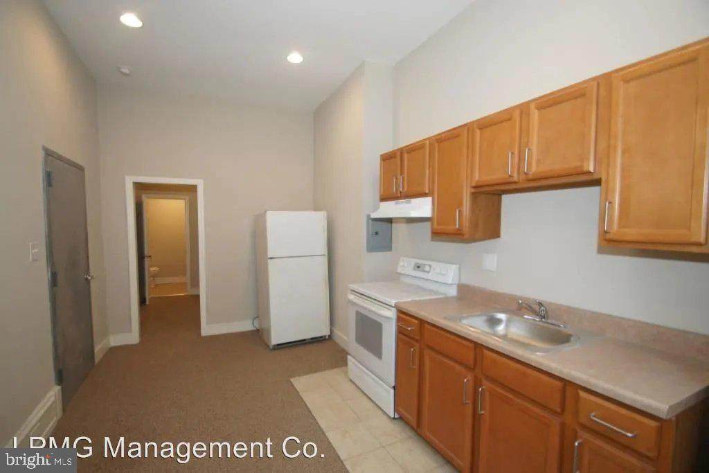 2106 20TH Street - Photo 1