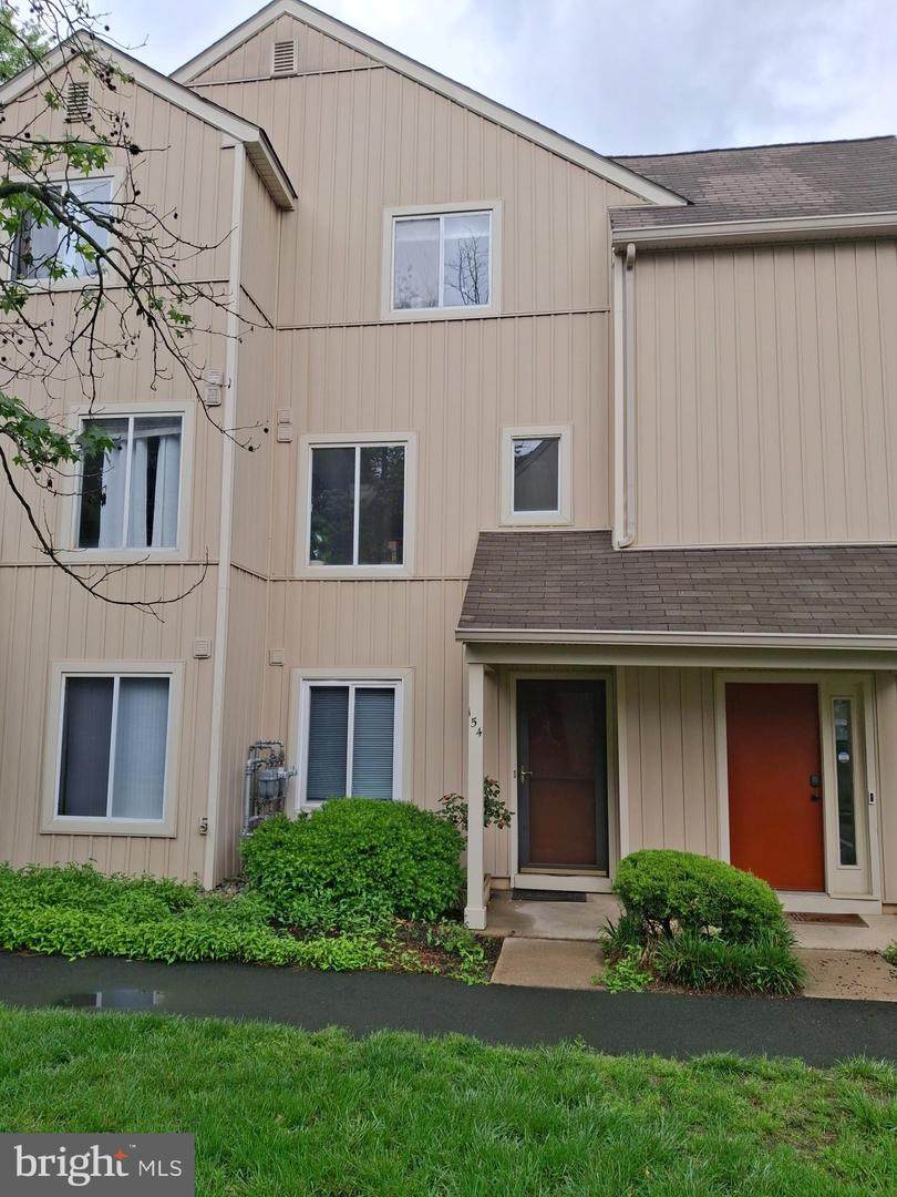 154 Woodlake Drive - Photo 1