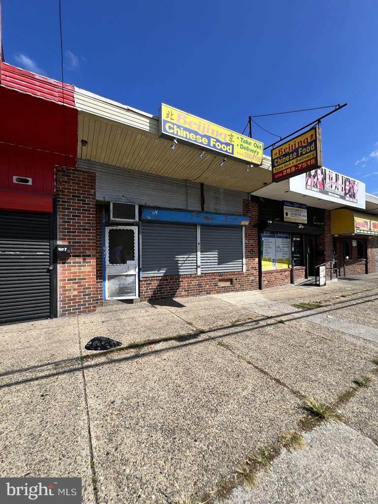 909 Cayuga Street - Photo 1