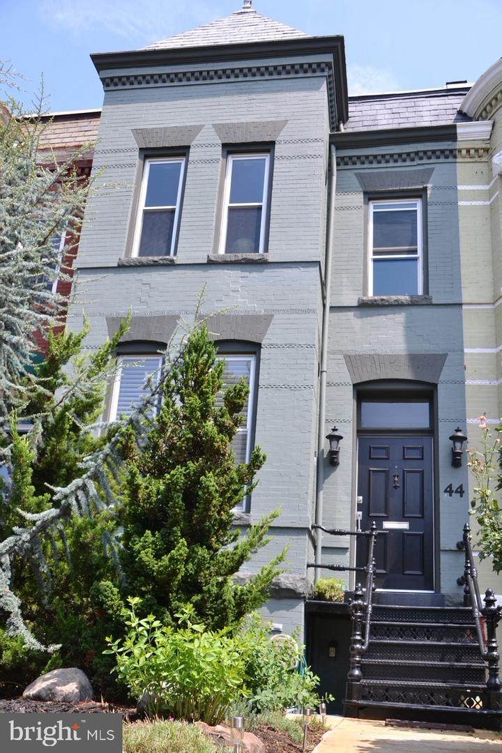 44-R R Street - Photo 1