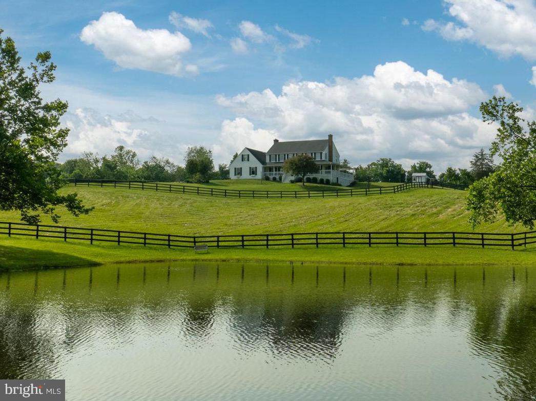 https://bt-photos.global.ssl.fastly.net/brightmls/1280_boomver_1_803922139524-2.jpg