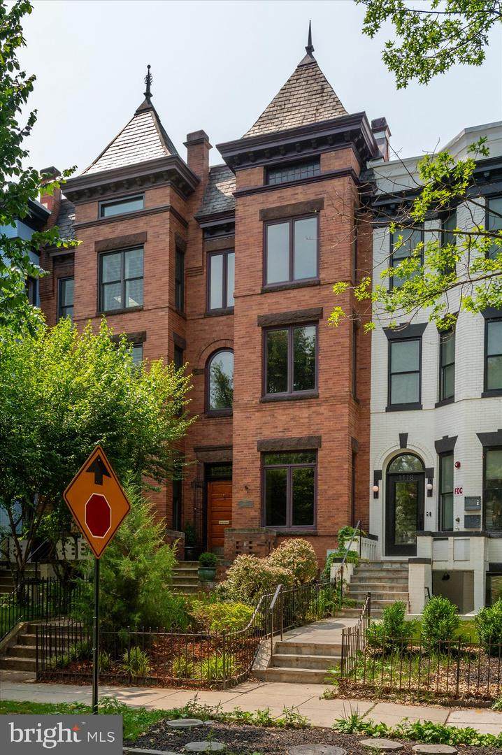 1116 Lamont Street - Photo 1