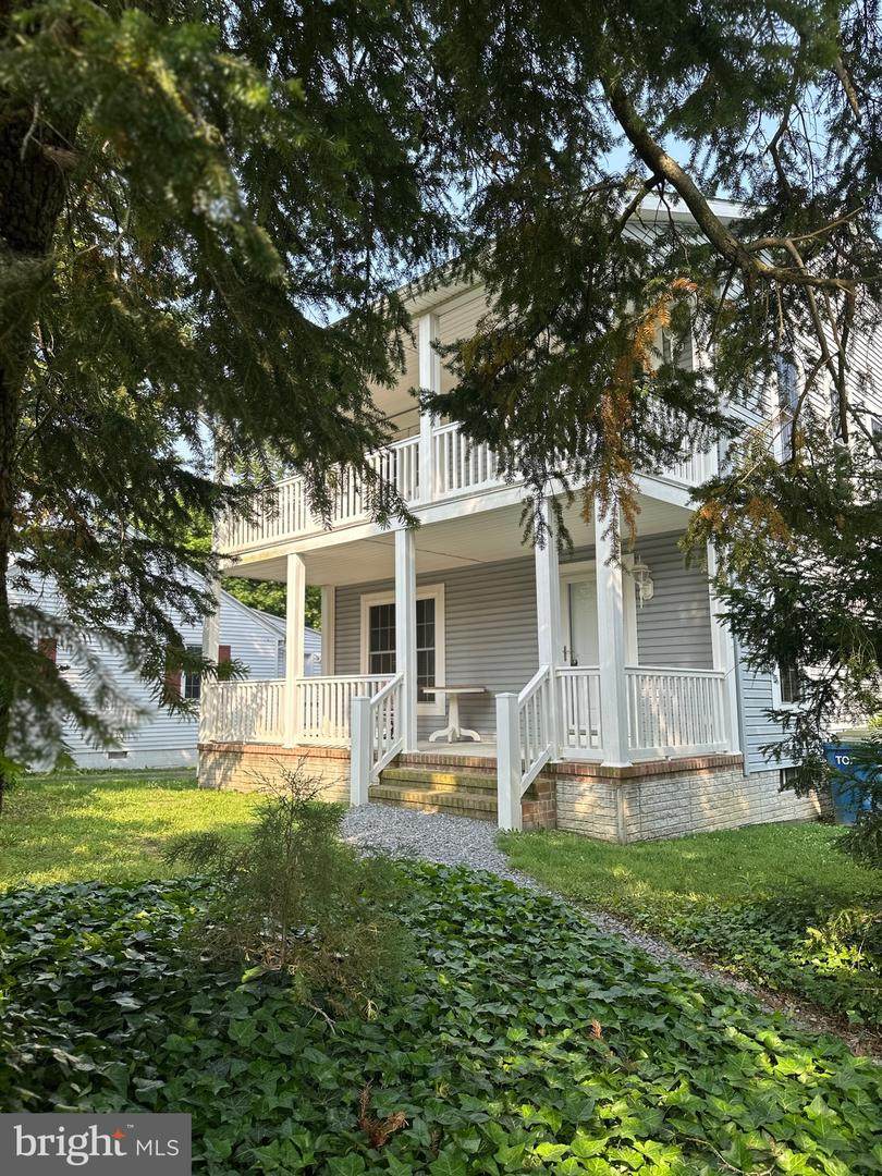 328 Washington Street - Photo 1