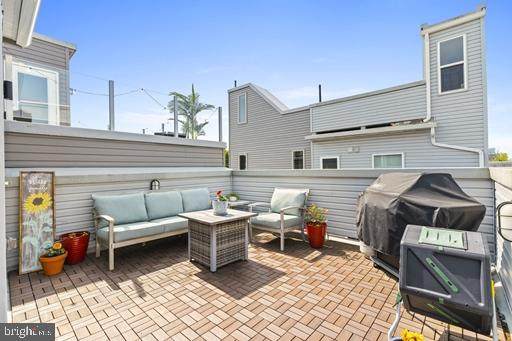 2006 Cambridge Street - Photo 1