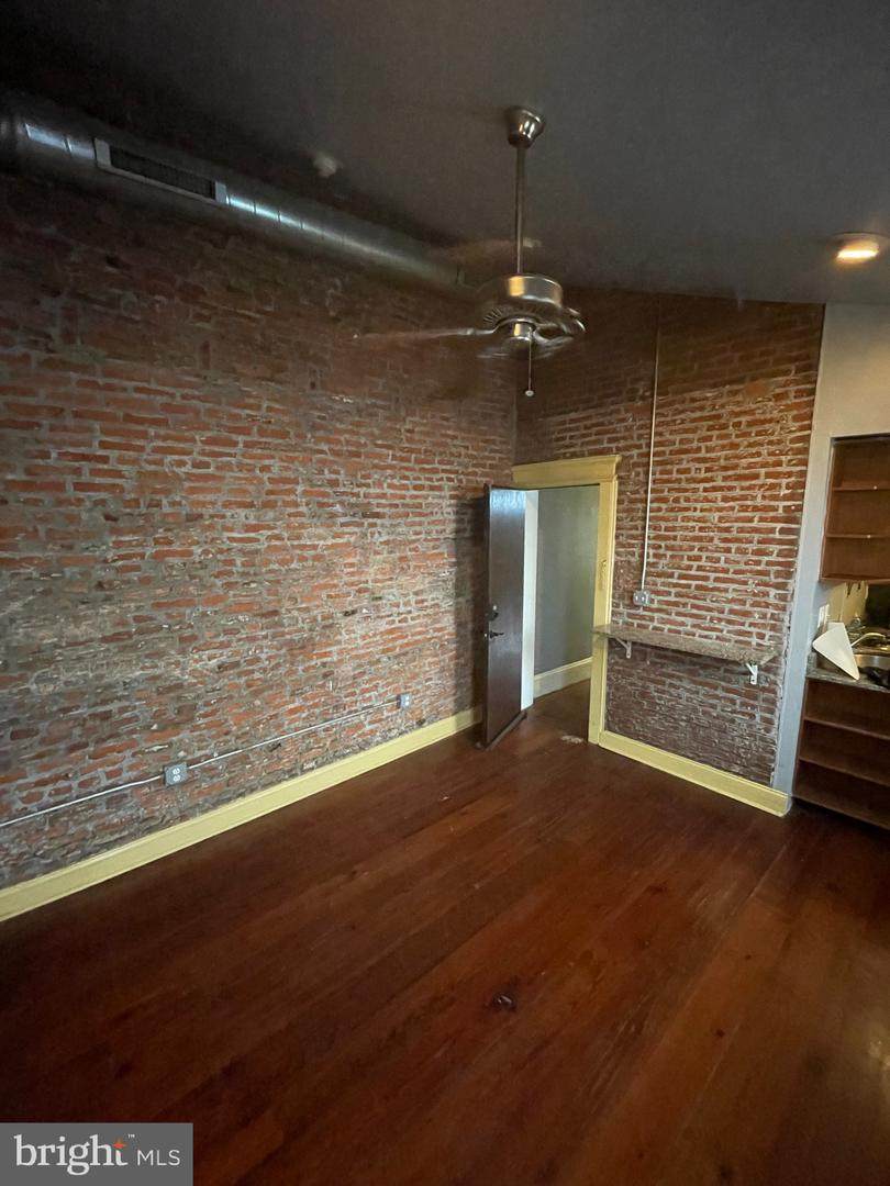 225 Girard Avenue - Photo 1