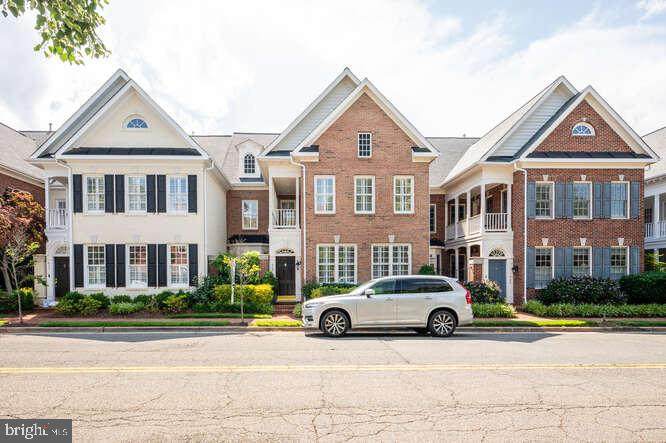 409 Henry Street - Photo 1